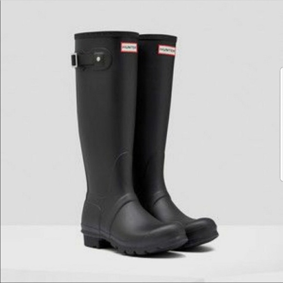 black matte hunter boots size 7